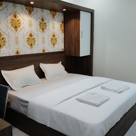 Sr Residency Villa Chennai Eksteriør billede